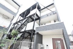��ʌ��������܎s������{�����S����9-30�̃}���V�����̌����O��
