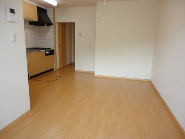 ��ʌ��������܎s������厚��J�̃A�p�[�g�̋��ԁE���r���O