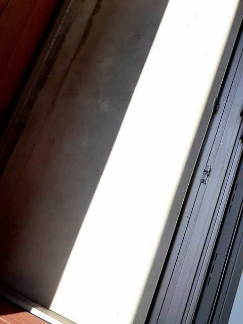 ��ʌ��������܎s��΋���̏o���̃A�p�[�g�̃o���R�j�[