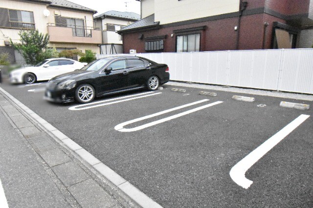 ��ʌ��������܎s��΋���̏o���̃A�p�[�g�̒��ԏ�