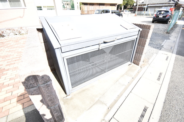 ��ʌ��������܎s������厚��J�̃A�p�[�g�̂��̑�