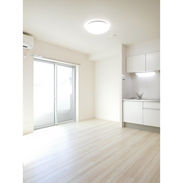 ��ʌ�����s�����J�{���Q���ڂ̃A�p�[�g�̋��ԁE���r���O