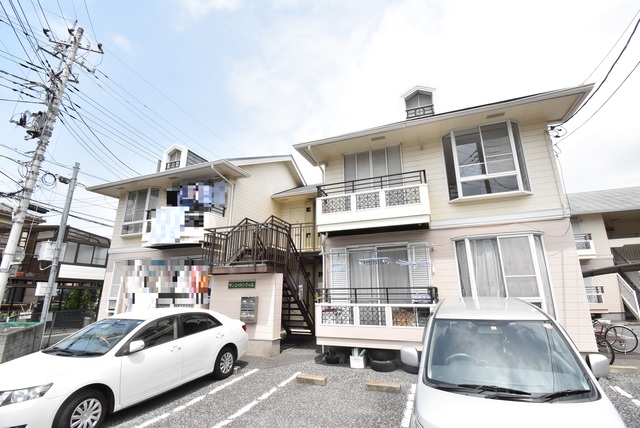 ��ʌ��������܎s��{��O���R����181�̃A�p�[�g�̌����O��