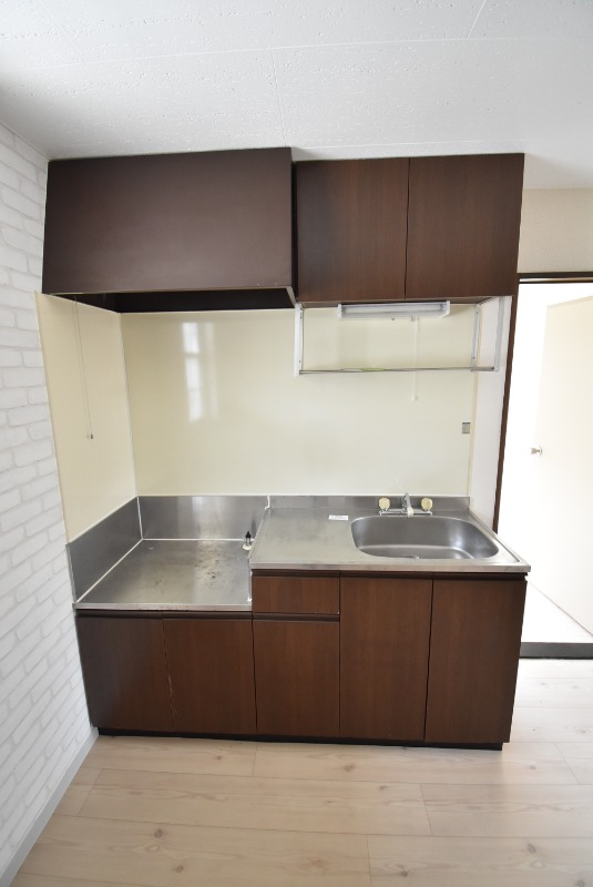 ��ʌ��������܎s��{��O���R���ڂ̃A�p�[�g�̃L�b�`��