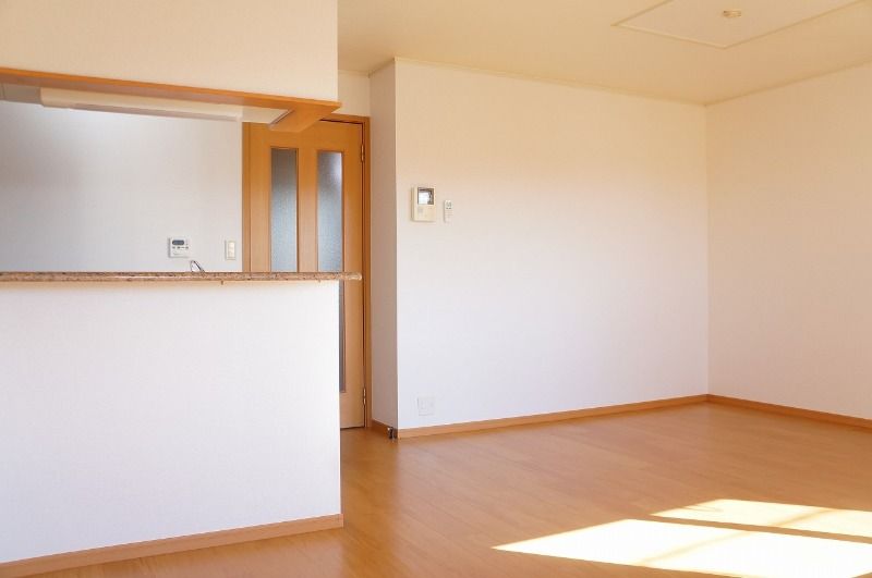 ��ʌ��k�����S�ɓޒ����h��S���ڂ̃A�p�[�g�̂��̑������E�X�y�[�X