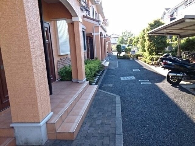 ��ʌ��k�����S�ɓޒ����h��S���ڂ̃A�p�[�g�̃G���g�����X