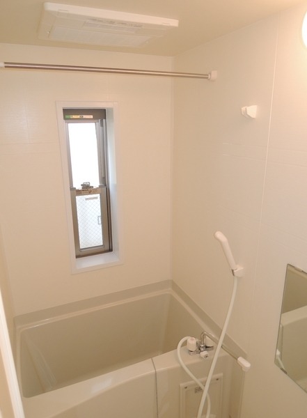 ��ʌ��������܎s�Y�a��O�n�Q���ڂ̃A�p�[�g�̃o�X