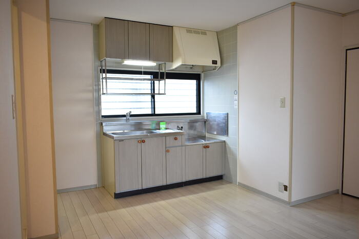 ��ʌ��������܎s����O���U���ڂ̃A�p�[�g�̃L�b�`��