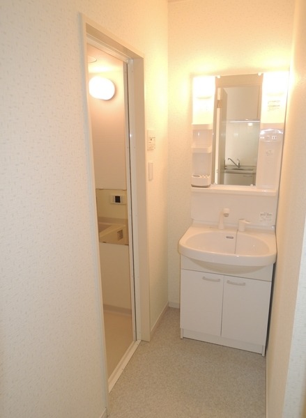 ��ʌ��������܎s�Y�a��O�n�Q���ڂ̃A�p�[�g�̂��̑�