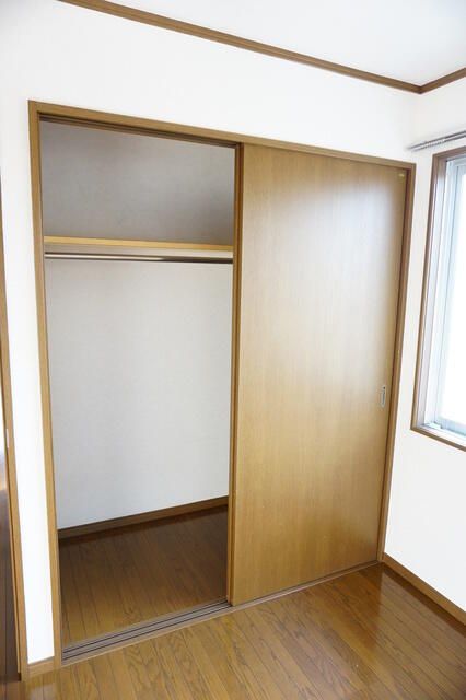 ��ʌ�����s�≺���R���ڂ̃}���V�����̎��[