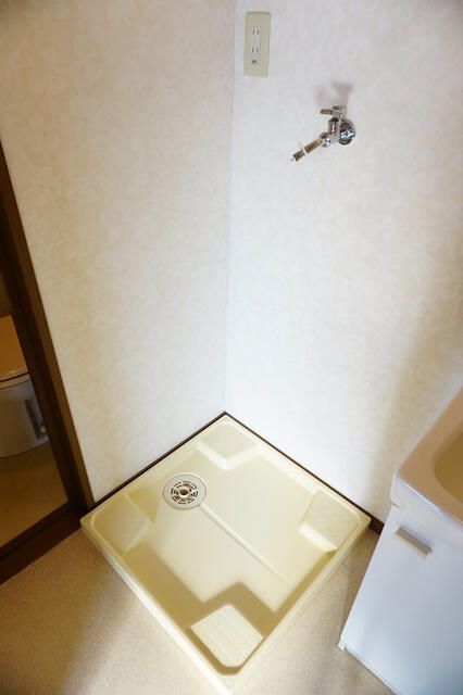 ��ʌ�����s�≺���R���ڂ̃}���V�����̂��̑��ݔ�