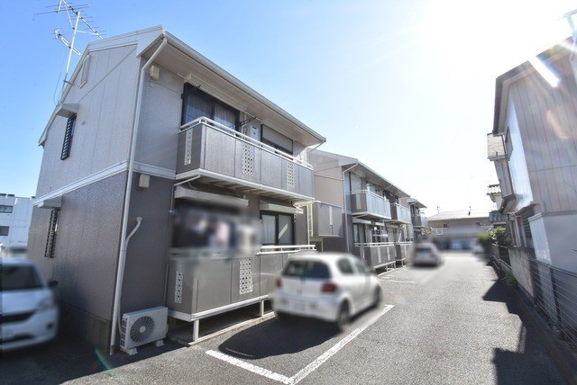 ��ʌ��������܎s����O���U���ڂ̃A�p�[�g�̒��ԏ�