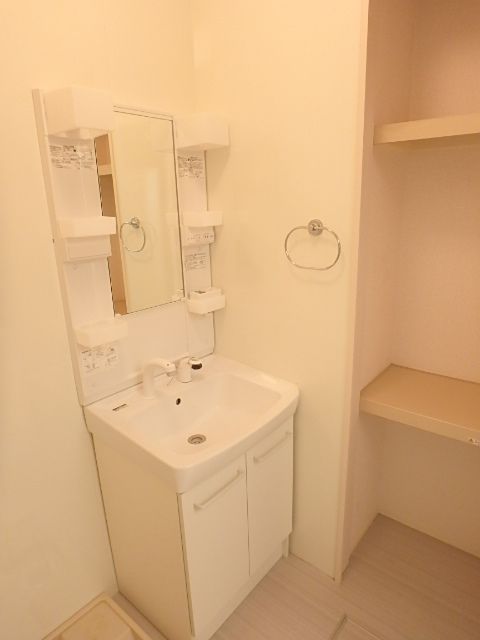 ��ʌ��������܎s��{��O���P���ڂ̃A�p�[�g�̐��ʏ�