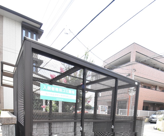 ��ʌ��������܎s��{��O���P���ڂ̃A�p�[�g�̂��̑�