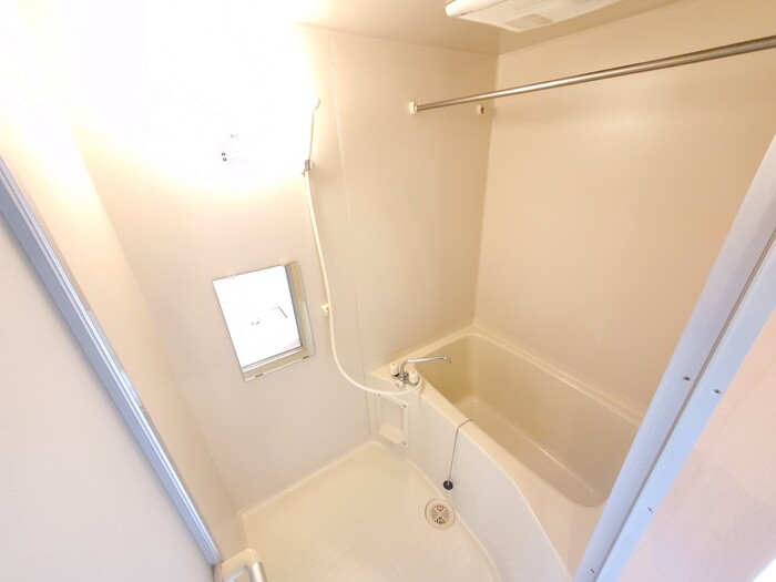 ��ʌ��������܎s��{��听���R���ڂ̃A�p�[�g�̃o�X