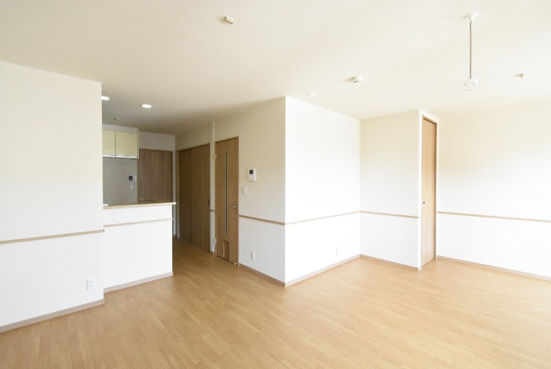 ��ʌ��������܎s��{��O���P���ڂ̃A�p�[�g�̋��ԁE���r���O