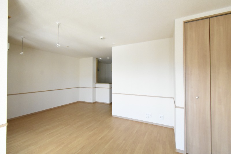 ��ʌ��������܎s��{��O���P���ڂ̃A�p�[�g�̋��ԁE���r���O