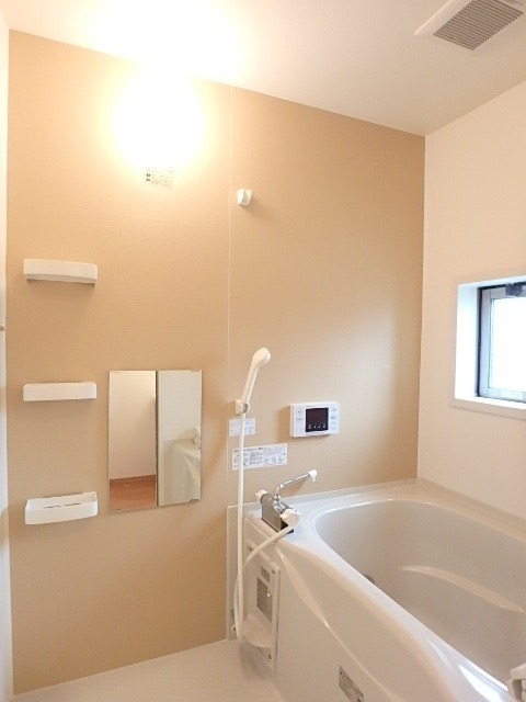 ��ʌ��������܎s��{��O���P���ڂ̃A�p�[�g�̃o�X