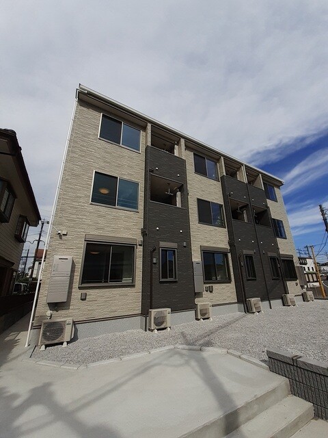 ��ʌ��������܎s����厚�w��2385-7�̃A�p�[�g�̌����O��