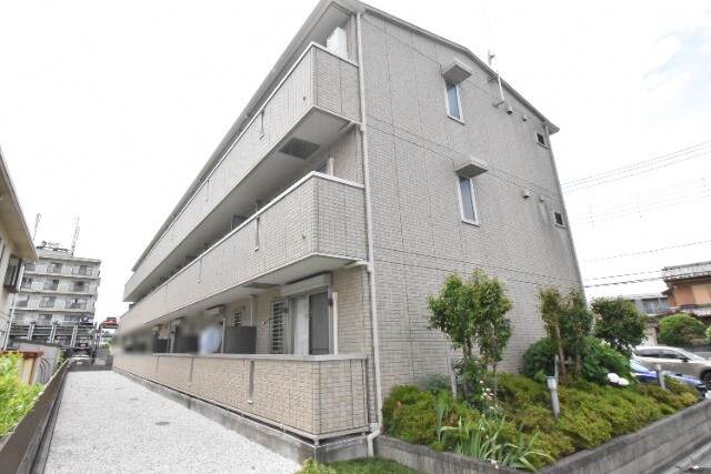 ��ʌ��������܎s��{��V�����Q����778-1�̃A�p�[�g�̌����O��