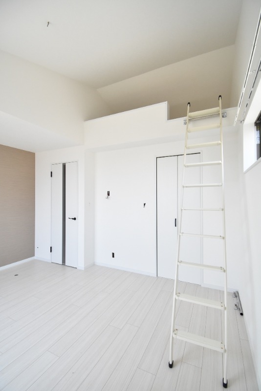 ��ʌ��������܎s��������S���ڂ̃A�p�[�g�̋��ԁE���r���O