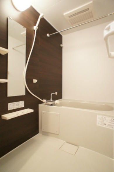 ��ʌ��z�J�s���C�N�^�E���U���ڂ̃}���V�����̃o�X