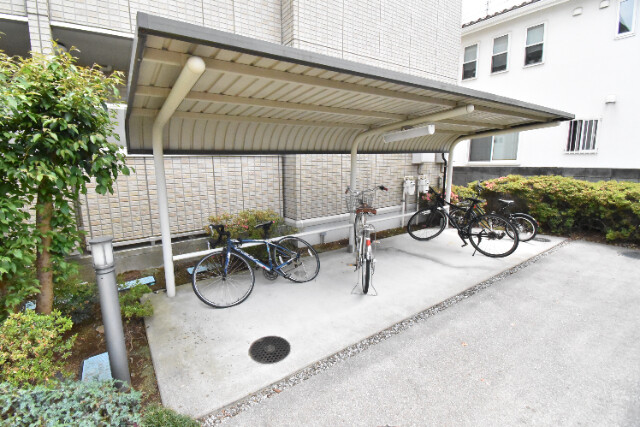 ��ʌ��������܎s��{��V�����Q���ڂ̃A�p�[�g�̂��̑�