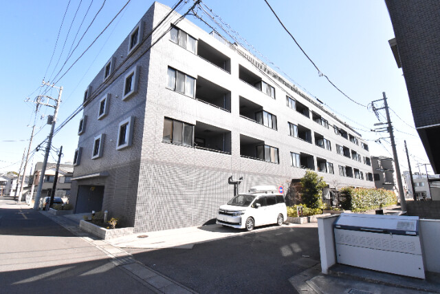 ��ʌ��z�J�s���]���P���ڂ̃}���V�����̌����O��