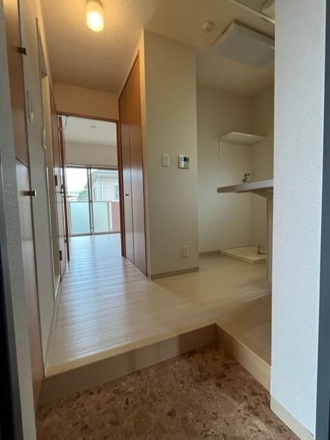 ��ʌ������s���S���ڂ̃}���V�����̌���