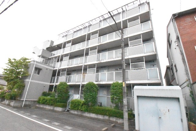 ��ʌ�����s������S���ڂ̃}���V�����̌����O��