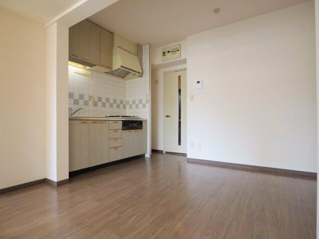 ��ʌ�����s������S���ڂ̃}���V�����̋��ԁE���r���O