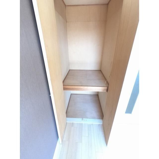 ��ʌ��t�����s���Ǔ��R���ڂ̃A�p�[�g�̎��[