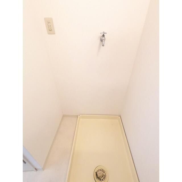 ��ʌ��t�����s���Ǔ��R���ڂ̃A�p�[�g�̂��̑��ݔ�