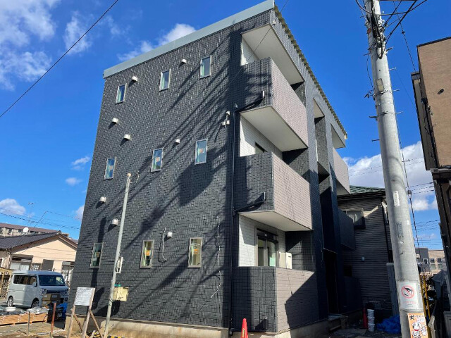 ��ʌ��������܎s�������a�c���P����2114-1�̃A�p�[�g�̌����O��