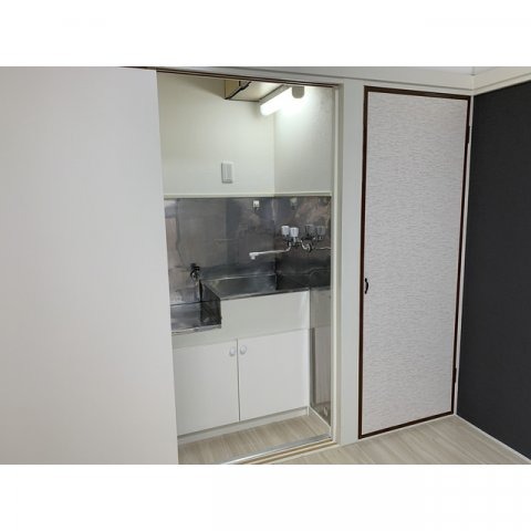 ��ʌ��������܎s��΋���K���̃A�p�[�g�̃L�b�`��