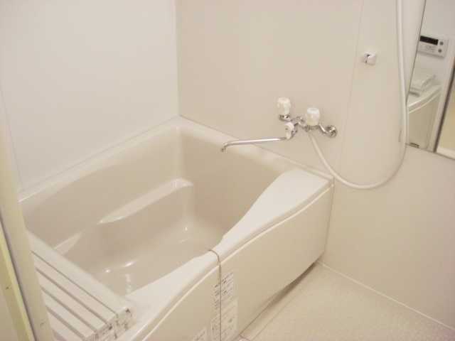 ��ʌ��������܎s�k��y�C���P���ڂ̃}���V�����̃o�X