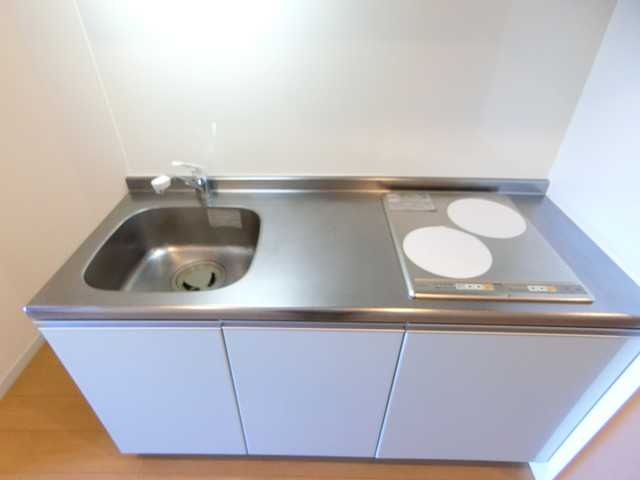 ��ʌ��������܎s�k��y�C���P���ڂ̃}���V�����̃L�b�`��