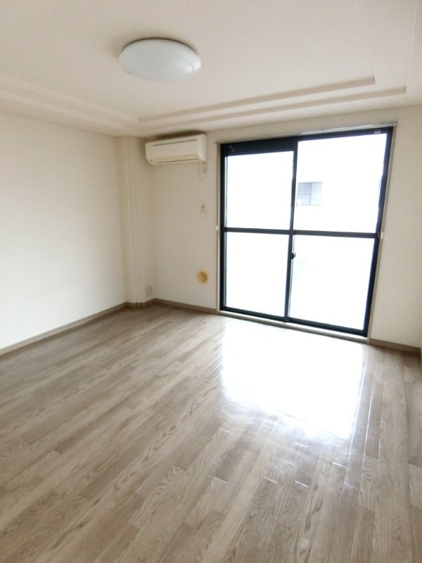 ��ʌ��@�c�s�厚�쓇�̃}���V�����̋��ԁE���r���O