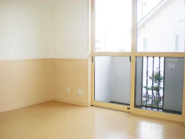 ��ʌ��������܎s�����擌��{�U���ڂ̃A�p�[�g�̂��̑������E�X�y�[�X