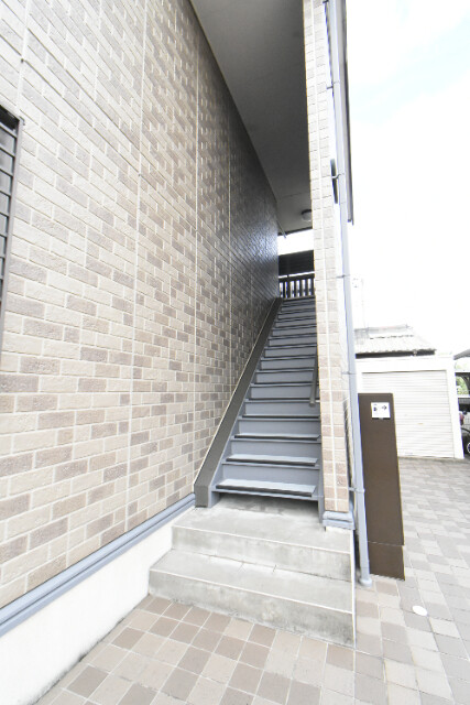 ��ʌ��������܎s�����擌��{�U���ڂ̃A�p�[�g�̃G���g�����X