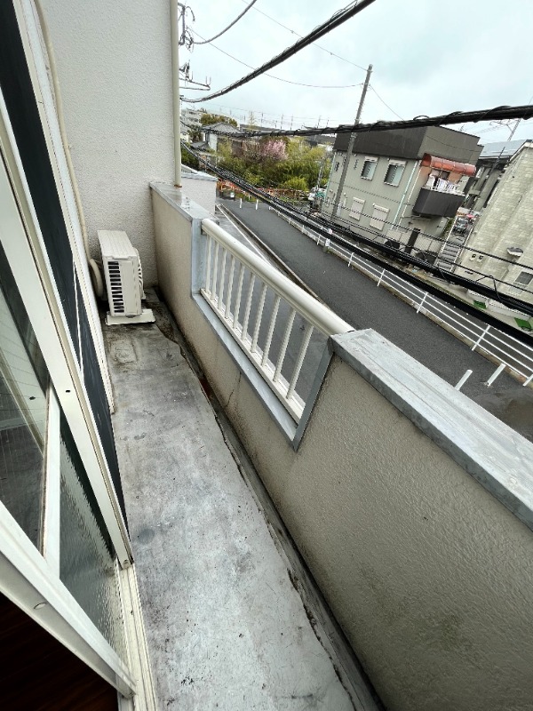 ��ʌ��������܎s���ւP���ڂ̃A�p�[�g�̃o���R�j�[