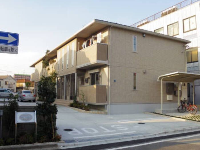 ��ʌ�����s�����S���ڂ̃A�p�[�g�̌����O��