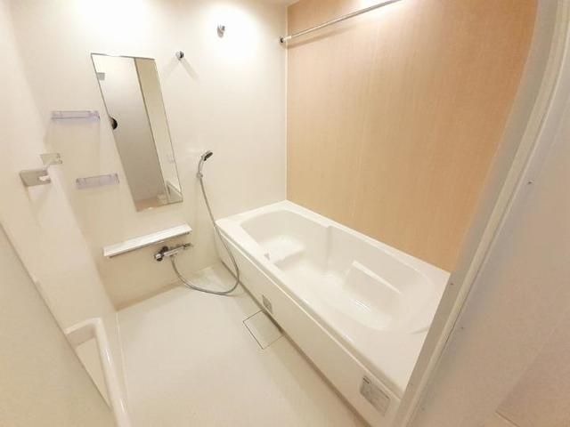 ��ʌ��@�c�s���m�؂P���ڂ̃A�p�[�g�̃o�X