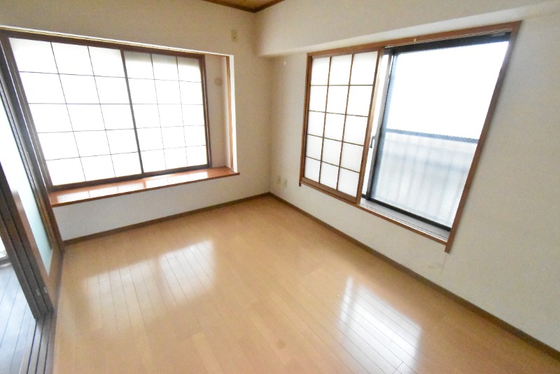 ��ʌ��������܎s�΋擌���Q���ڂ̃}���V�����̂��̑������E�X�y�[�X