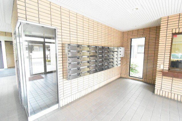 ��ʌ��������܎s�΋擌���Q���ڂ̃}���V�����̃G���g�����X