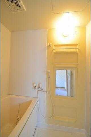 ��ʌ��������܎s��΋���K���̃^�E���n�E�X�̃o�X