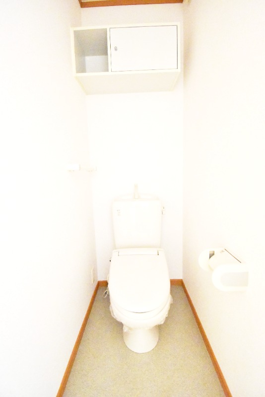 ��ʌ��������܎s�Y�a��̉ƂR���ڂ̃A�p�[�g�̃g�C��