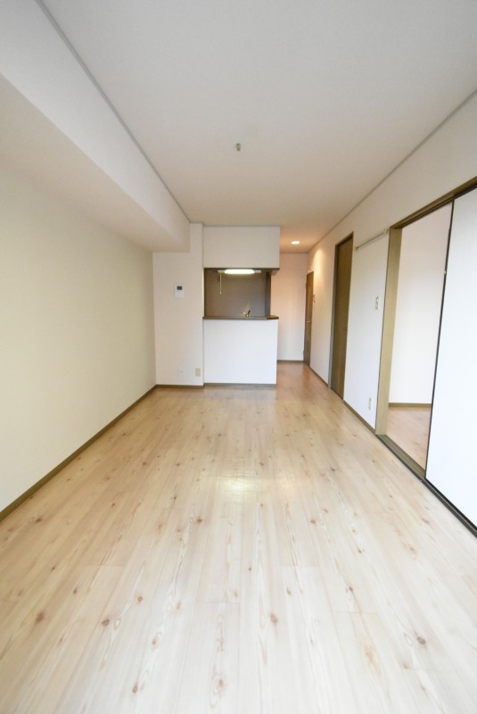 ��ʌ��������܎s����厚���V�n�̃A�p�[�g�̋��ԁE���r���O