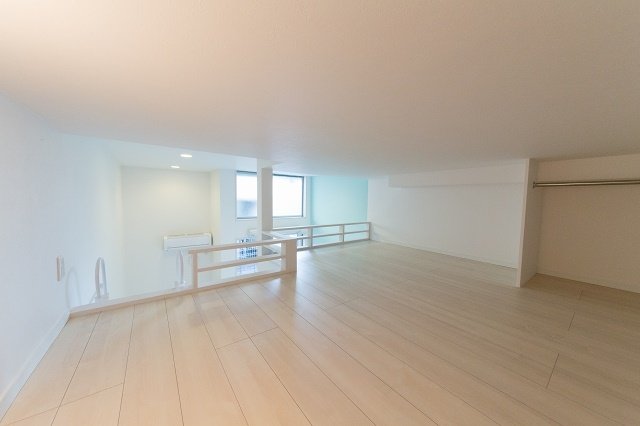 ��ʌ��������܎s�k����i���R���ڂ̃A�p�[�g�̐Q��