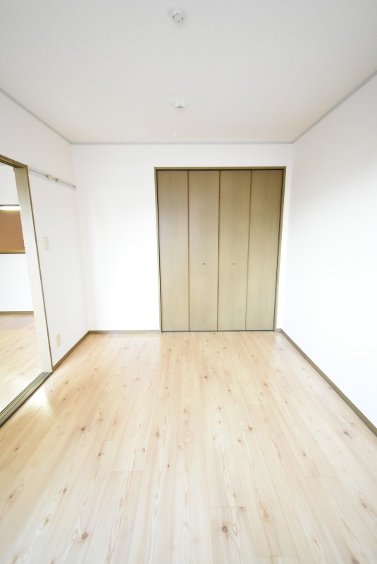 ��ʌ��������܎s����厚���V�n�̃A�p�[�g�̂��̑������E�X�y�[�X